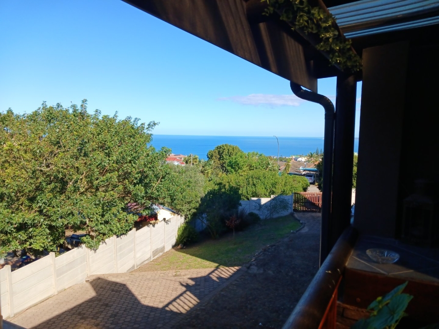 4 Bedroom Property for Sale in Dana Bay Western Cape